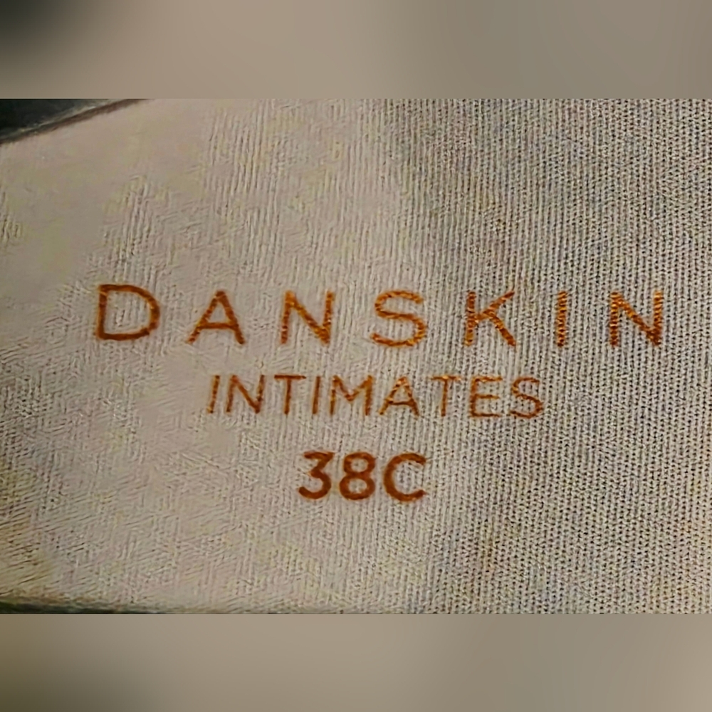 Danskin Women’s Teal Marble Molded Bra 38C Smooth Underwire Support, Like New - Picture 6 of 7